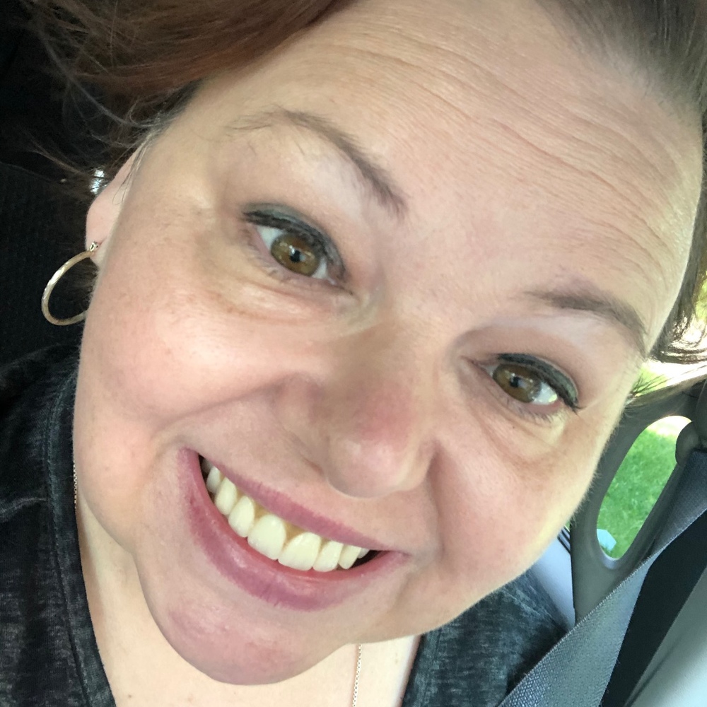 Meet your Posher, Suzanne